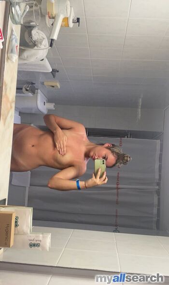 Full leaked Taylor lumsden page private photo