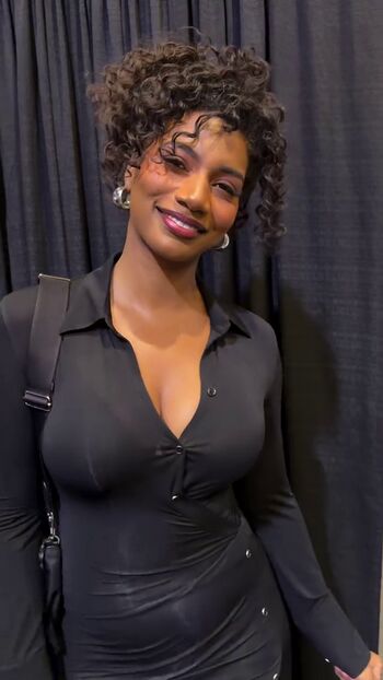 Full leaked Taylor rooks private photo