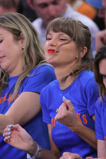 Full leaked Taylor swift  page private photo