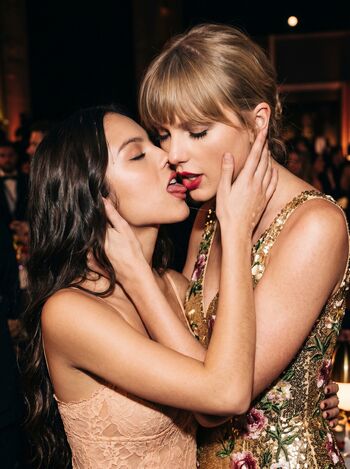 Full leaked Taylor swift  page private photo