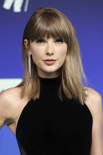 Full leaked Taylor swift private photo