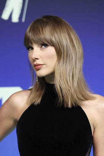 Full leaked Taylor swift private photo