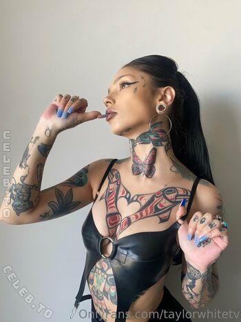Full leaked Taylor white private photo