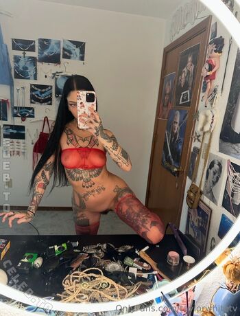Full leaked Taylor white page private photo