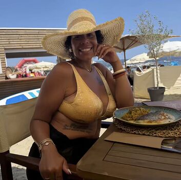 Full leaked Tchikita k private photo