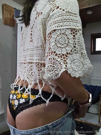 Full leaked Tease queen private photo