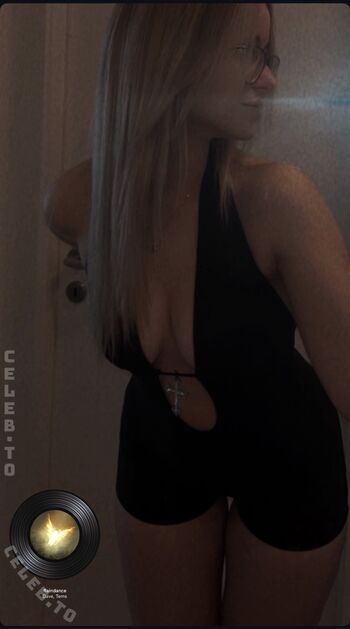 Full leaked Teilzeitsami page private photo