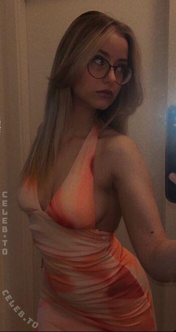 Full leaked Teilzeitsami private photo