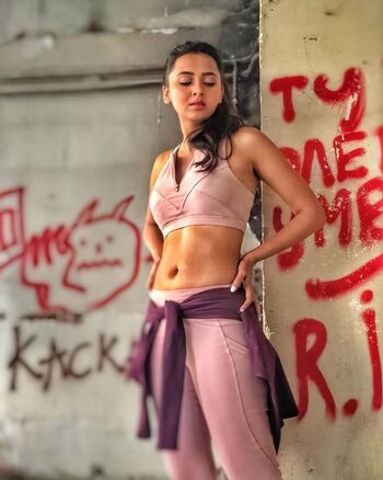 Full leaked Tejasswi prakash private photo