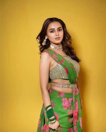 Full leaked Tejasswi prakash private photo