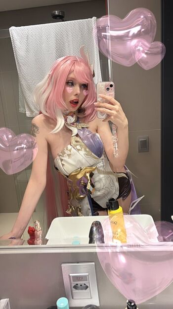 Full leaked Thaisfluff private photo