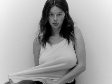 Full leaked Thali bouchard private photo