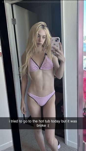 Full leaked Thatdollmo private photo