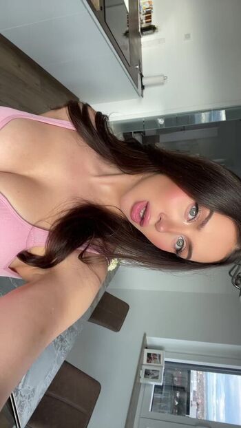 Full leaked Thatemily private photo