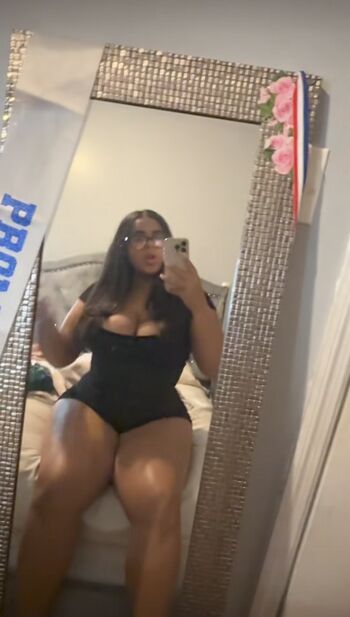 Full leaked Thatgenesisxo private photo