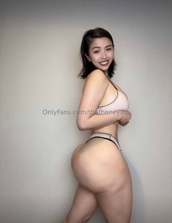 Full leaked Thathoneydip  page private photo