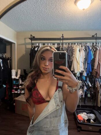Full leaked Thea hail private photo