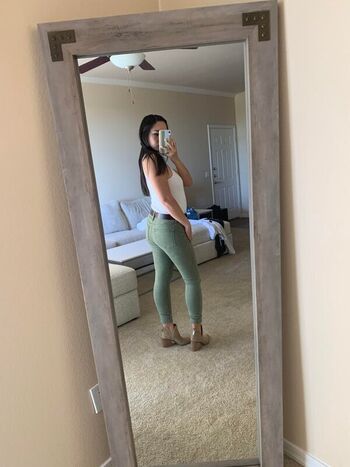 Full leaked Theanvu page private photo