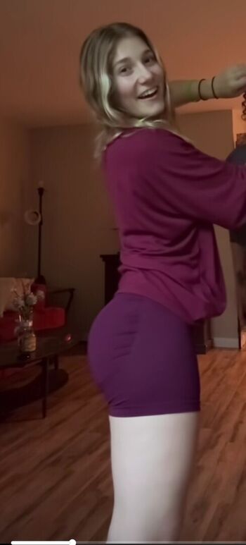 Full leaked Thebigcomfycouch private photo
