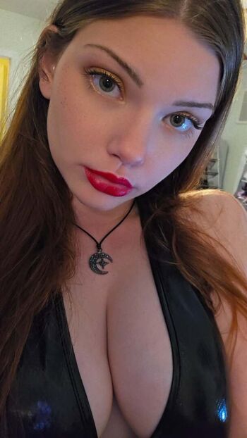 Full leaked Thefoxyfae private photo