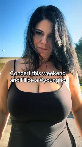 Full leaked Themrssavage private photo
