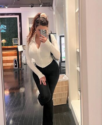 Full leaked Theonlyone private photo