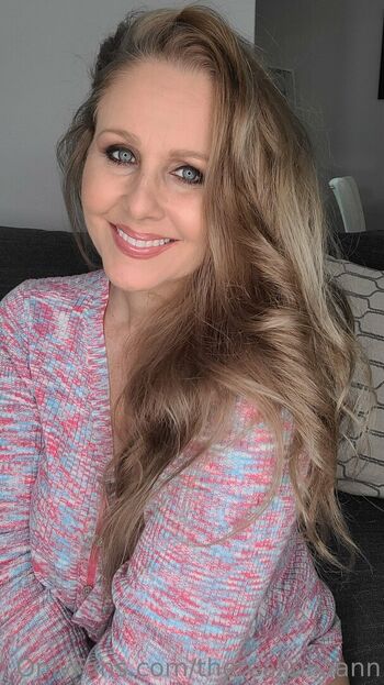 Full leaked Therealjuliaann private photo