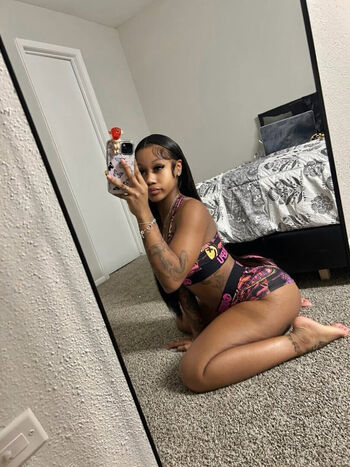 Full leaked Therealprettylingg private photo
