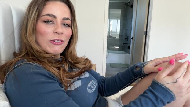 Full leaked Thereneerose private photo