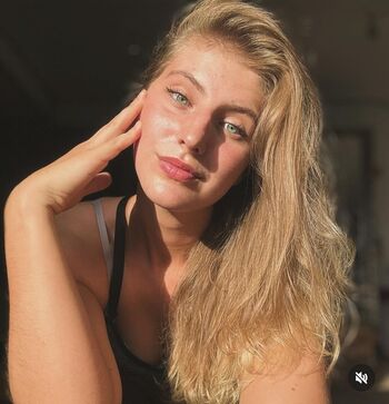 Full leaked Thevirleen page private photo