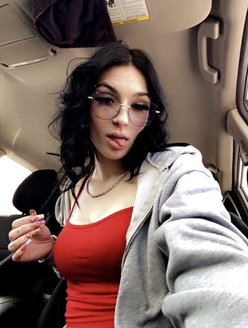 Full leaked Theyluv katie private photo