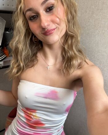 Full leaked Theyluv pey private photo