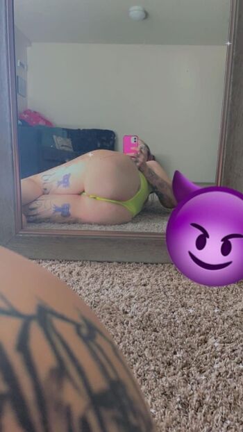 Full leaked Thglifegrl private photo