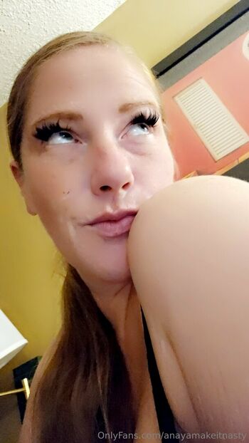 Full leaked Thick temptations private photo