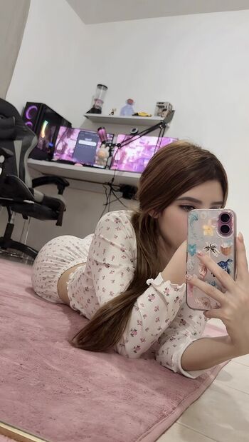 Full leaked Thinkvaleria private photo
