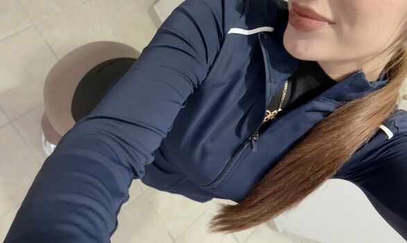 Full leaked Thinkvaleria private photo