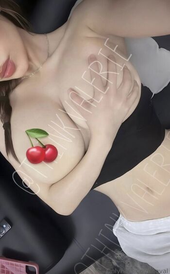 Full leaked Thinkvaleria private photo