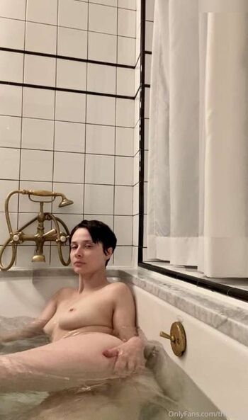 Full leaked Thongria private photo