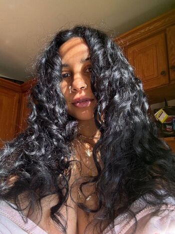 Full leaked Thumbalina x private photo