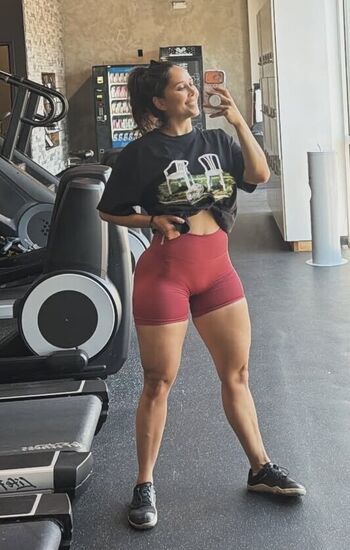 Tianna Gregory