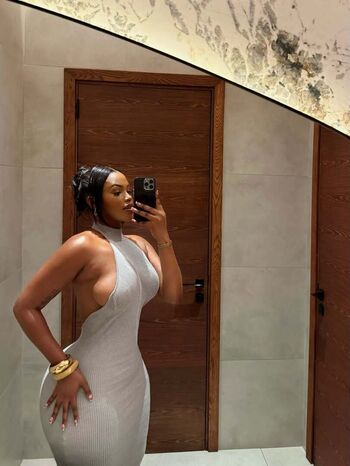Full leaked Tinah bae page private photo