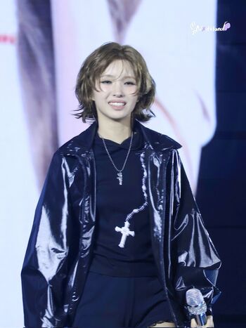 tiny.pretty.j