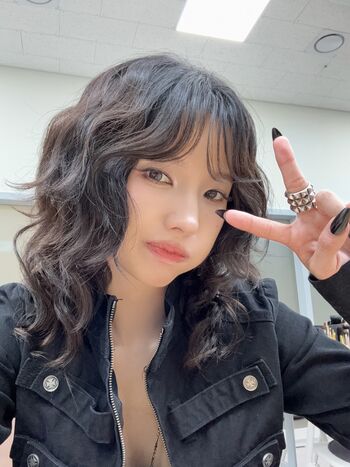 tiny.pretty.j