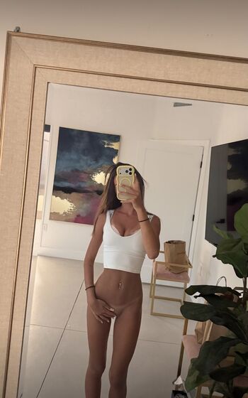 Full leaked Tinyells private photo