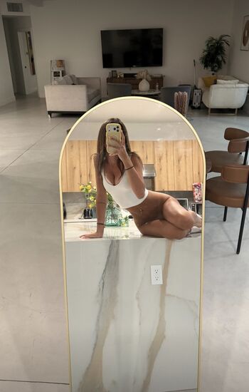 Full leaked Tinyells private photo