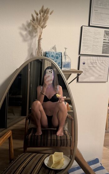 Full leaked Tinyells private photo