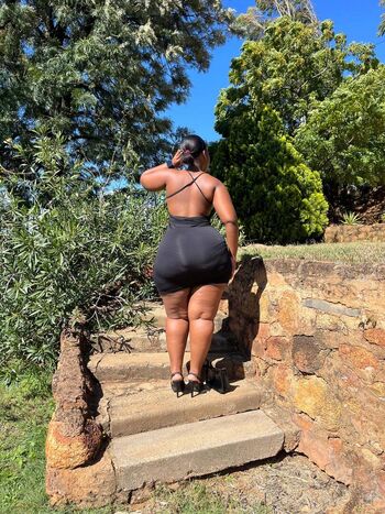 Full leaked Tirisano sebego private photo
