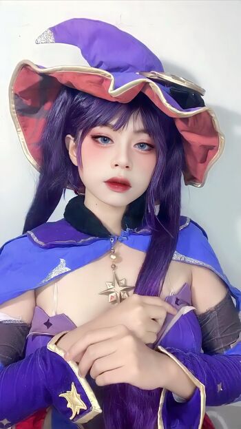 Full leaked Tobeliie private photo