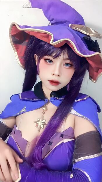 Full leaked Tobeliie private photo