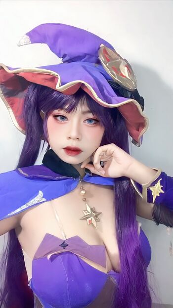 Full leaked Tobeliie private photo
